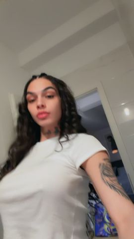 Doll Eyli
