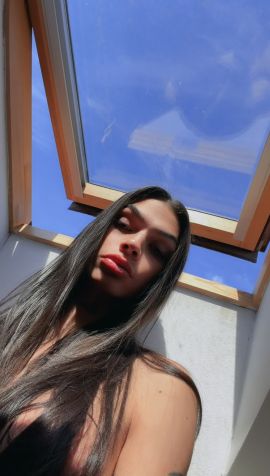 Doll Eyli