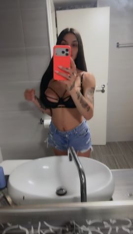 Doll Eyli