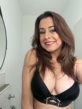 Top Alexia Santos