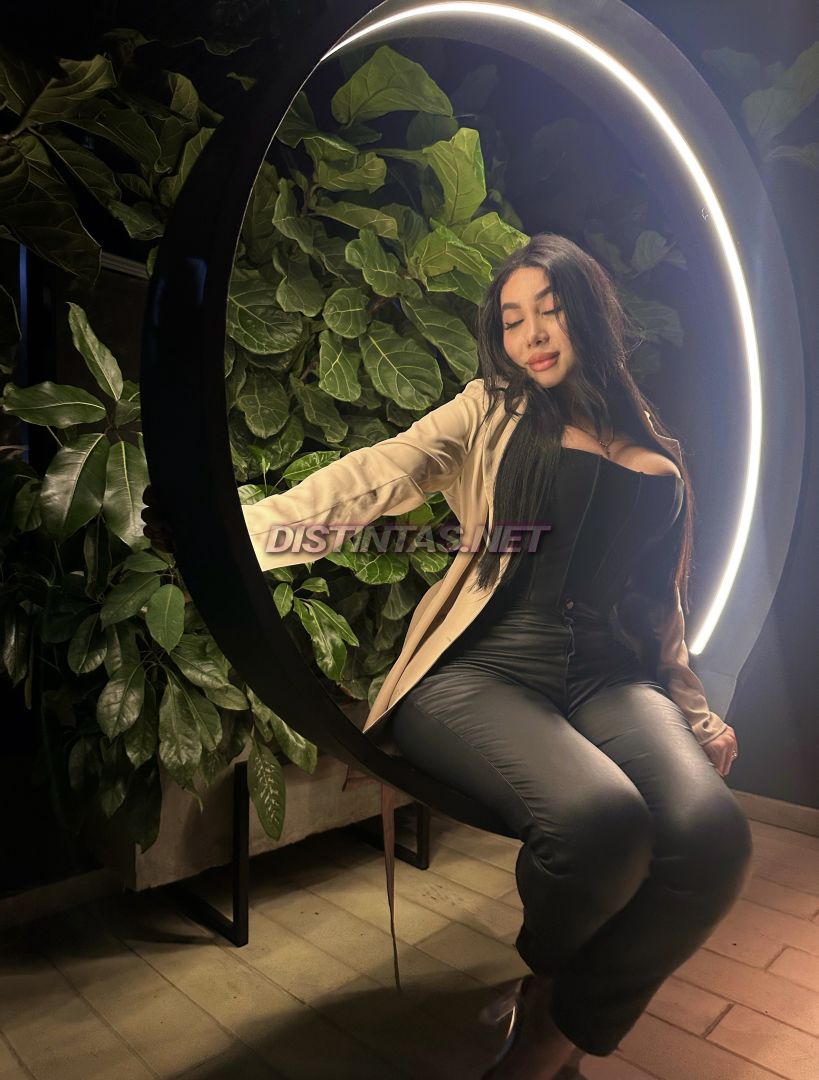 Dahiana White