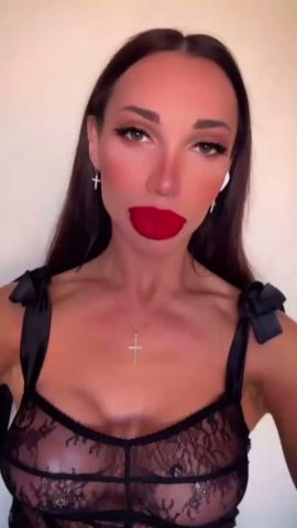 Angelina Jolie