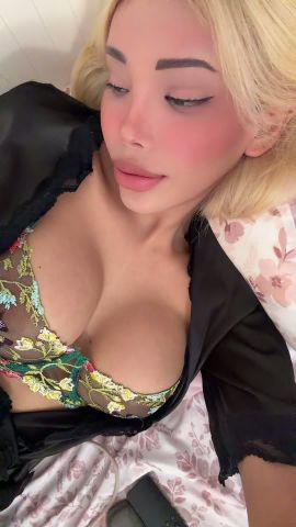 Mia K
