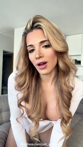 Juli top