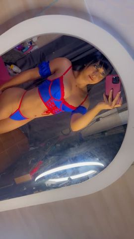 Juli Constanzo