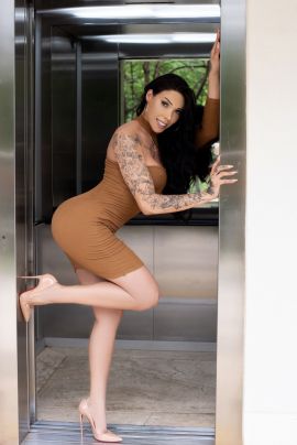Natalia Avellar 
