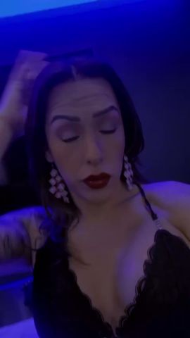 Alexandra 
