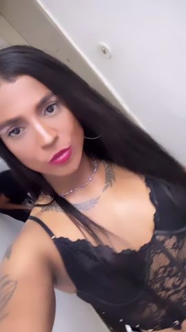 Kayla Oliveira