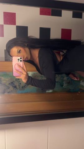 Nicole Neves