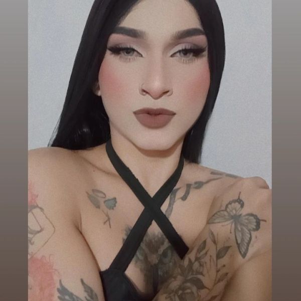 Soy una chica trans muy femenina amable , educada muy complaciente si te gustan las nenas trans jóvenes con tatuajes soy tu mejor opción 