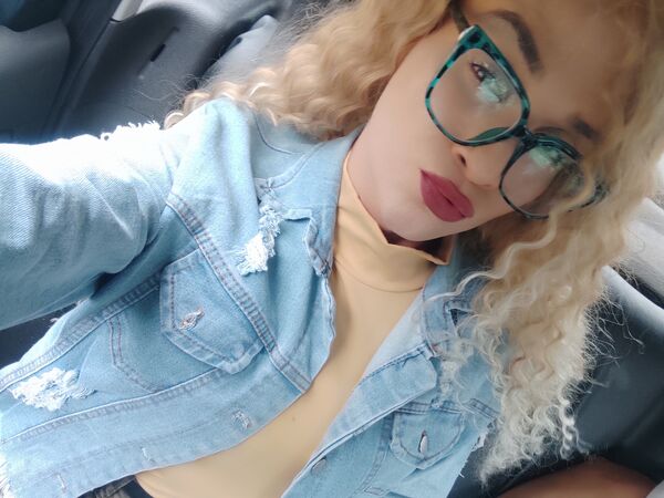 Travesti Escort Kourtney Coronado 	 Los Teques