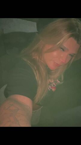 Golden Mistress Victoria