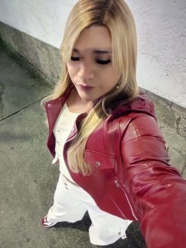 Golden Mistress Victoria