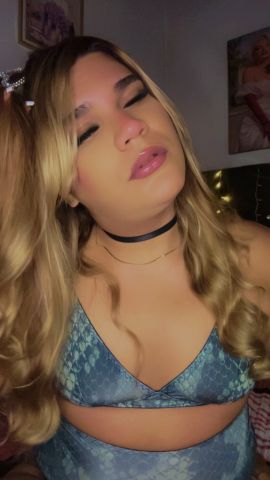Golden Mistress Victoria