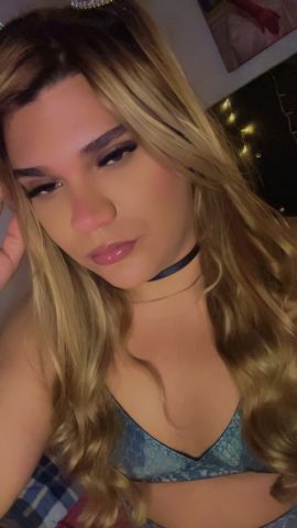 Golden Mistress Victoria