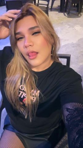 Golden Mistress Victoria