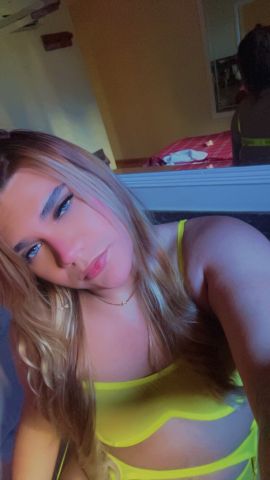Golden Mistress Victoria