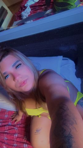 Golden Mistress Victoria