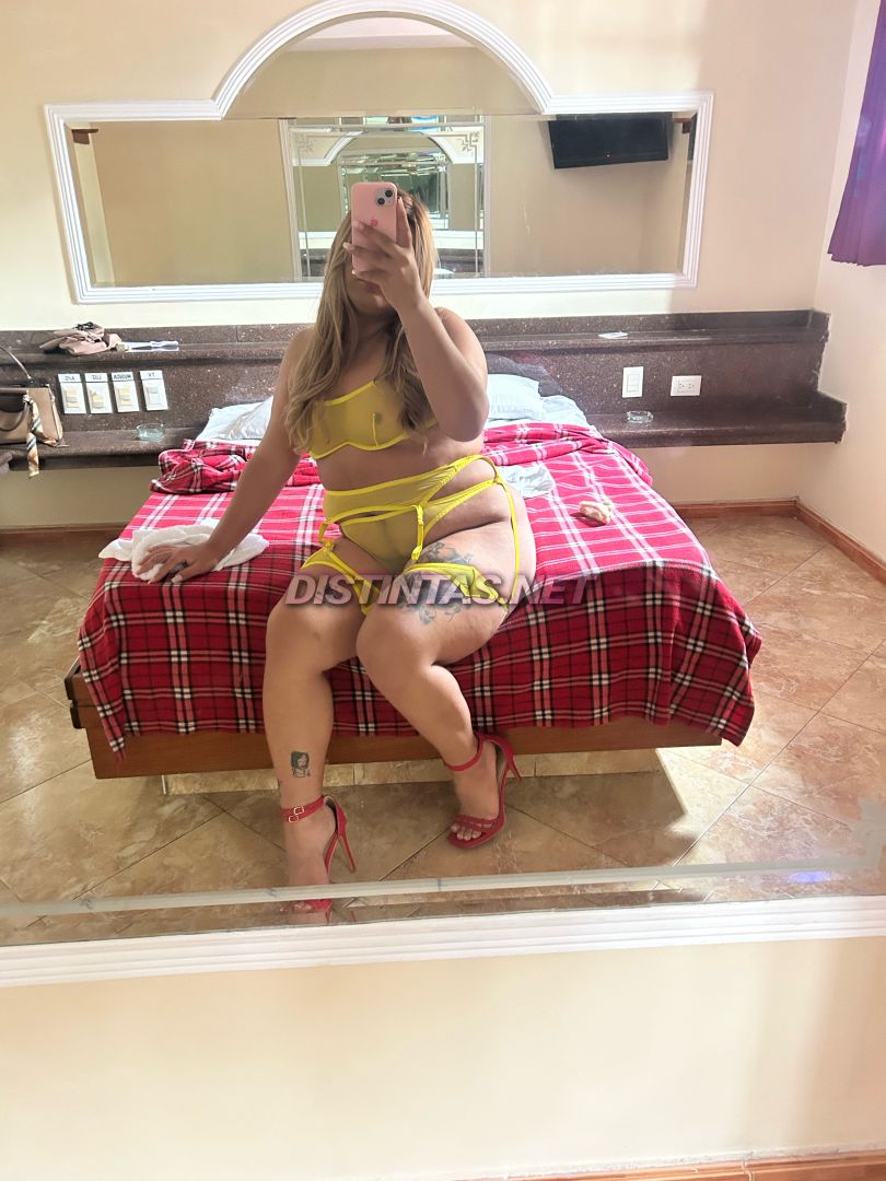 Golden Mistress Victoria