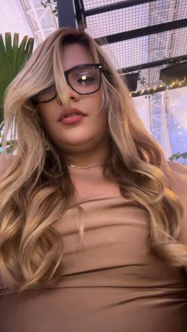 Golden Mistress Victoria