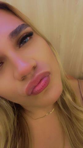 Golden Mistress Victoria