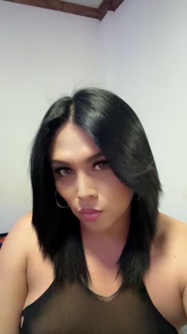 Sharom lainez