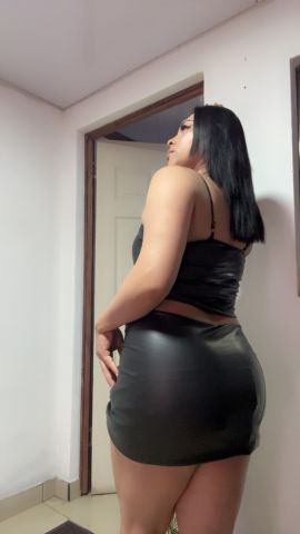 Sharom lainez