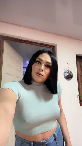 Sharom lainez