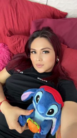 Sharom lainez