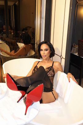 Layla angela