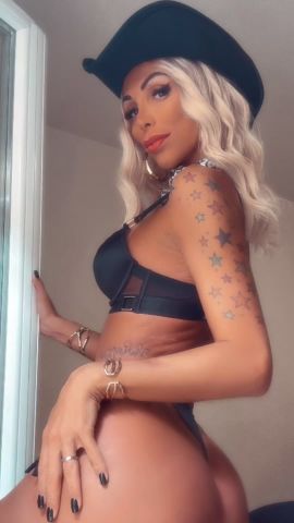 Vivian Canoas