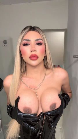 Camila Llanes 