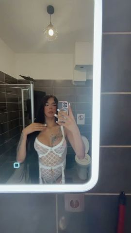 Angel brésilienne chaude .