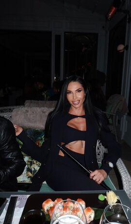 Hot Victoria