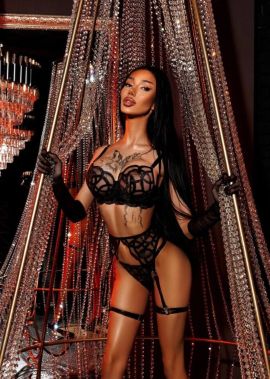 Hot Victoria