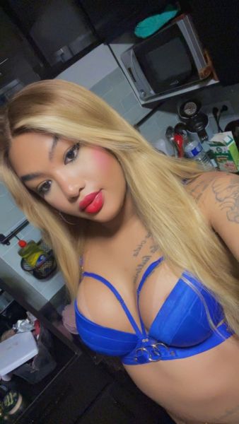 Je suis une belle TRANS brésilienne passive et active 🇧🇷 très chaude j'aime embrasser avec la langue 👅 je suis douce et sensuelle j'aime beaucoup ce que je fais je le fais passionnément avec plaisir j'ai une belle fesse brésilienne 🇧🇷 bien arqué