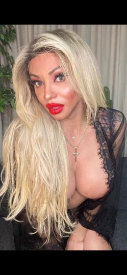 Kamyla Blonde
