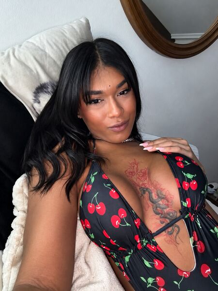 Escort trans Thaisa India Brasil à Valencia