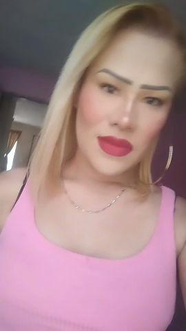 Andrea Ferrer 