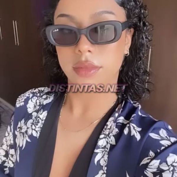 TRANS Deyshani Malenvski en Peregrina