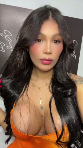 Bella Santos 