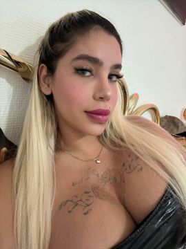YULIANA XXX