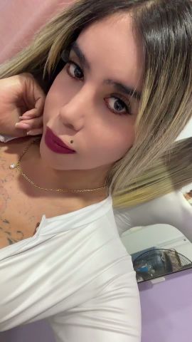 YULIANA XXX