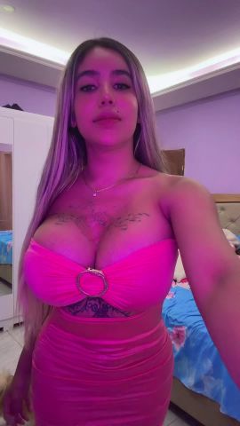 YULIANA XXX