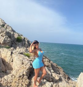YULIANA XXX