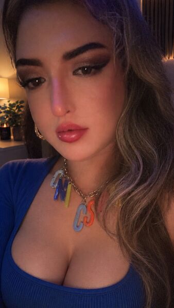 Escort trans RawaN à Fez