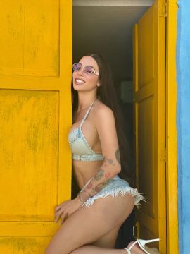 Gia Itzel+