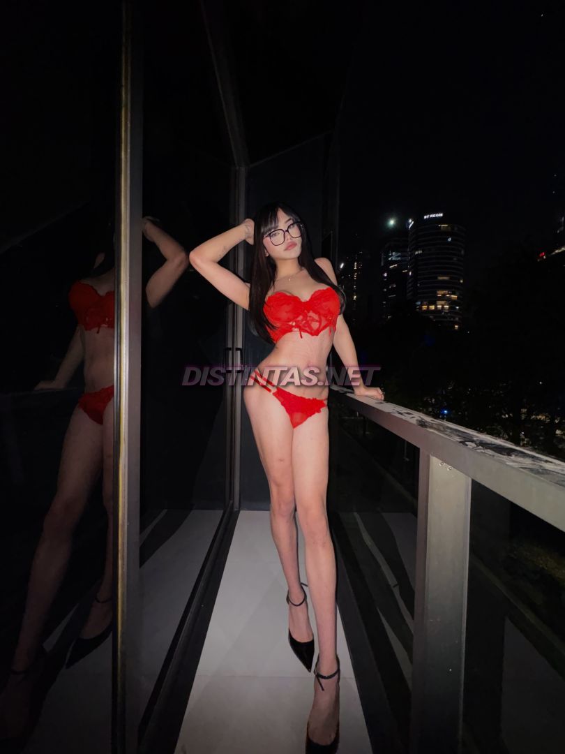 Ari Gen Luxury Doll