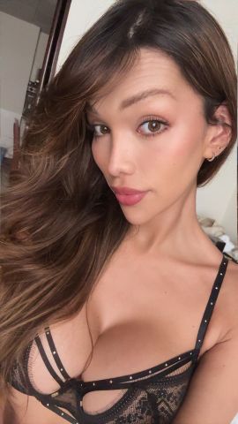 Alessandra Moon