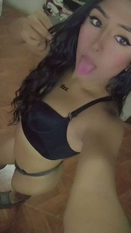 Cattalina Flores